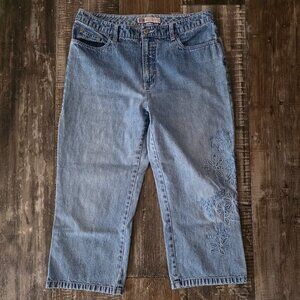 Faded Glory Capri Blue Jeans Floral Embroidery Size 14